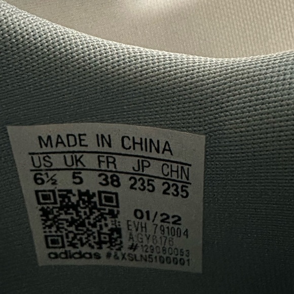 Adidas Women's ozweego Light Blue and Pink Sneakers size 6.5 - Picture 8 of 16